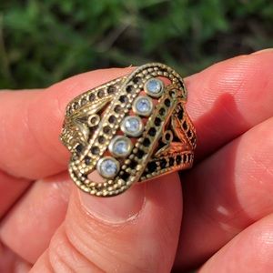 1970s deadstock Art Deco style gold signet ring